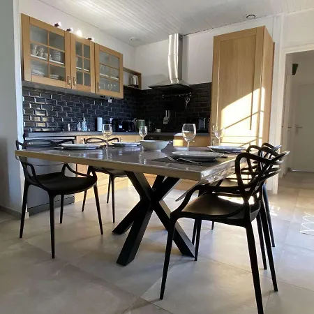 Maison Calme Proche Avec Jardin Et Wifi, 4 Couchages A - Fr-1-246a-214 Holiday home La Bree-les-Bains